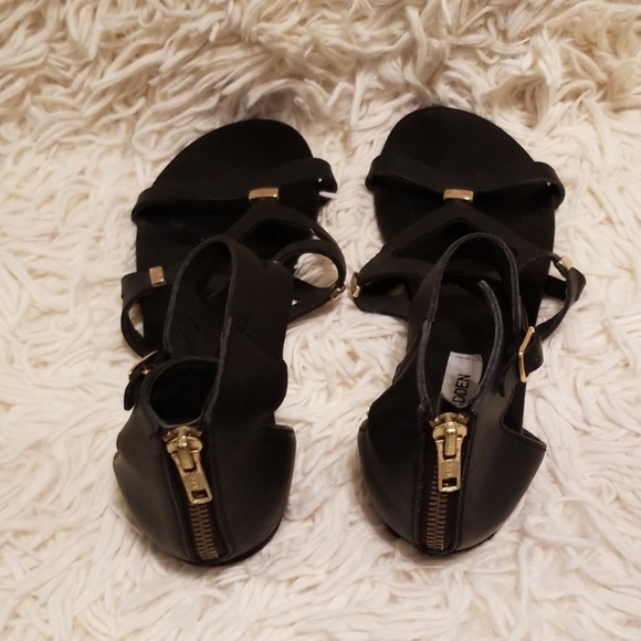 Steve Madden "Comma" Leather Sandals - Picture 2 of 7
